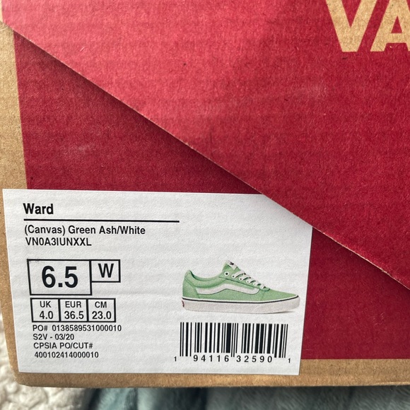 Vans Women’s 6.5w new with tags - Picture 2 of 3